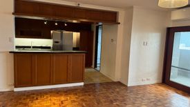 2 Bedroom Condo for sale in Urdaneta, Metro Manila near MRT-3 Ayala