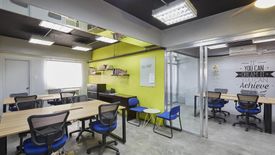 Office for sale in Bangkal, Metro Manila near MRT-3 Magallanes