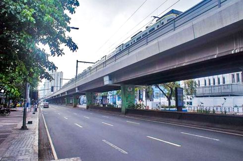 Land for sale in Barangay 58, Metro Manila near LRT-1 Gil Puyat
