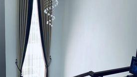 Rumah dijual dengan 6 kamar tidur di Cakung Barat, Jakarta