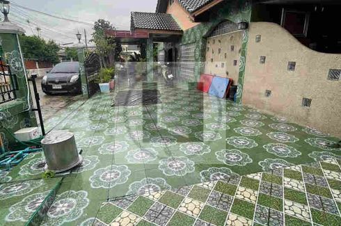 6 Bedroom House for sale in Surasak, Chonburi