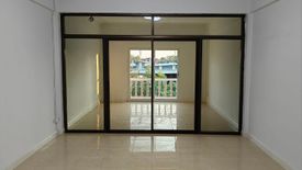 3 Bedroom Commercial for Sale or Rent in Khlong Thanon, Bangkok