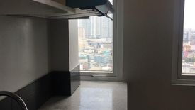 2 Bedroom Condo for rent in Victoria de Makati, Pio Del Pilar, Metro Manila