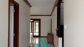 3 Bedroom House for sale in Urdaneta Village, Bangkal, Metro Manila near MRT-3 Magallanes