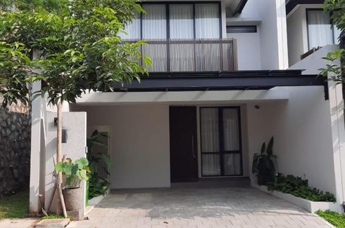 Rumah dijual dengan 3 kamar tidur di Lebak Bulus, Jakarta