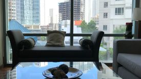 Condo for sale in San Lorenzo, Metro Manila