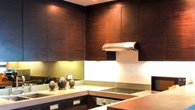 2 Bedroom Condo for rent in Poblacion, Metro Manila near MRT-3 Buendia