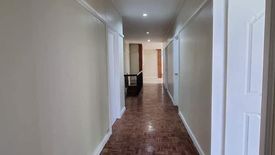 5 Bedroom House for sale in Blue Ridge A, Metro Manila