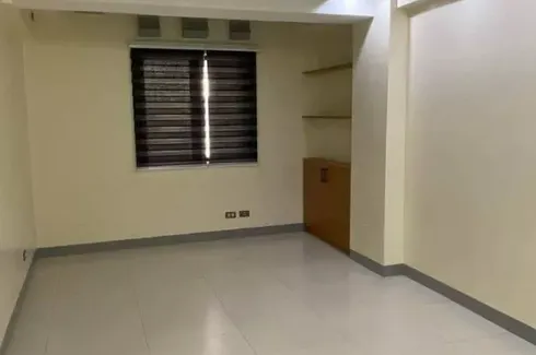 3 Bedroom Condo for sale in Sarasota, Barangay 183, Metro Manila