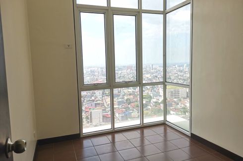 3 Bedroom Condo for Sale or Rent in San Lorenzo Place, Bangkal, Metro Manila near MRT-3 Magallanes