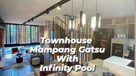 Townhouse dijual dengan 3 kamar tidur di Mampang Prapatan, Jakarta