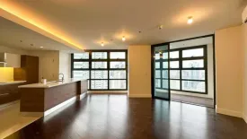 2 Bedroom Condo for sale in San Lorenzo, Metro Manila near MRT-3 Ayala