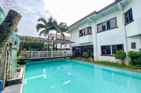 6 Bedroom House for sale in Malanday, Metro Manila