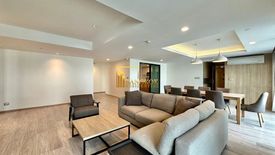 3 Bedroom Serviced Apartment for rent in Phra Khanong Nuea, Bangkok near BTS Ekkamai