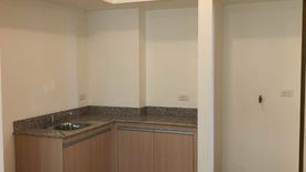 Condo for sale in Barangay 7, Metro Manila near LRT-1 Gil Puyat