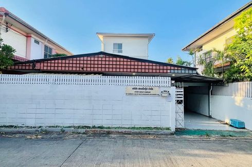 3 Bedroom House for sale in Chan Kasem, Bangkok