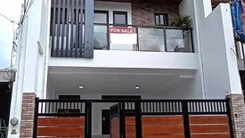 4 Bedroom House for sale in Central, Metro Manila