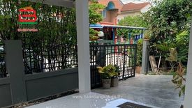 3 Bedroom House for sale in Sam Wa Tawan Tok, Bangkok