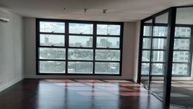 2 Bedroom Condo for sale in Garden Towers, San Lorenzo, Metro Manila near MRT-3 Ayala