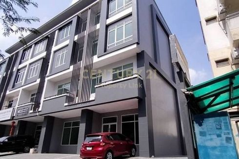 2 Bedroom Commercial for sale in Sam Sen Nok, Bangkok near MRT Sutthisan