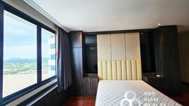 2 Bedroom Condo for sale in Royal River Place, Bang Phong Pang, Bangkok