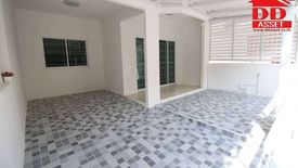 3 Bedroom Townhouse for sale in Samae Dam, Bangkok