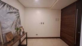 3 Bedroom Condo for rent in Two Roxas Triangle, Urdaneta, Metro Manila near MRT-3 Buendia