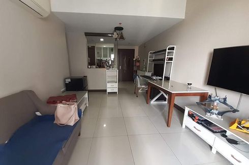 2 Bedroom Apartment for rent in Three Central, Bel-Air, Metro Manila