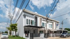 3 Bedroom Townhouse for sale in Bang Chan, Bangkok