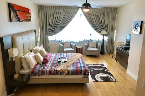 2 Bedroom Condo for Sale or Rent in Urdaneta, Metro Manila near MRT-3 Ayala