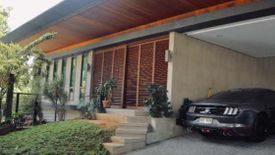 6 Bedroom House for sale in LOYOLA GRAND VILLAS, Ramon Magsaysay, Metro Manila near LRT-1 Roosevelt