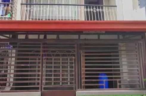 2 Bedroom Townhouse for sale in Pulang Lupa Dos, Metro Manila