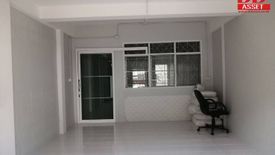 3 Bedroom Townhouse for sale in Talat Khwan, Nonthaburi
