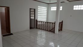 Rumah dijual dengan 3 kamar tidur di Ciputat, Banten