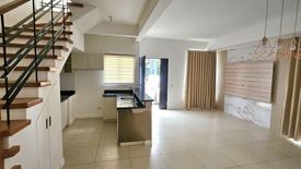 3 Bedroom House for rent in Ferndale Villas, Ramon Magsaysay, Metro Manila near LRT-1 Roosevelt