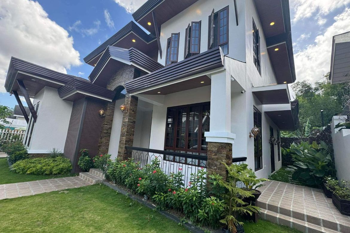 House and Lot for Sale in the prestigious Royal Pines Davao community