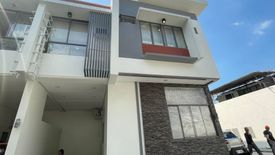 3 Bedroom Townhouse for sale in Katipunan, Metro Manila near LRT-1 Roosevelt