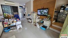 3 Bedroom House for sale in Bang Wa, Bangkok