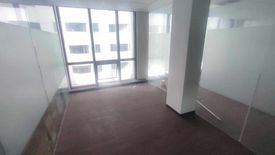 Office for rent in Barangay 76, Metro Manila near LRT-1 Libertad