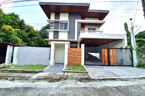 5 Bedroom Townhouse for sale in Commonwealth, Metro Manila