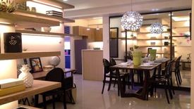 3 Bedroom Condo for sale in Zinnia Towers, Katipunan, Metro Manila near LRT-1 Roosevelt