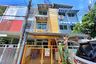 3 Bedroom Townhouse for sale in Wang Thonglang, Bangkok