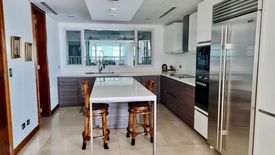 3 Bedroom Condo for sale in Two Roxas Triangle, Urdaneta, Metro Manila near MRT-3 Buendia