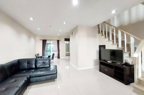 3 Bedroom Townhouse for rent in Pa Daet, Chiang Mai