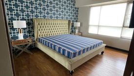 2 Bedroom Condo for sale in San Lorenzo, Metro Manila near MRT-3 Ayala