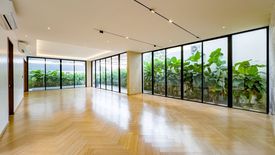 7 Bedroom House for sale in White Plains, Metro Manila