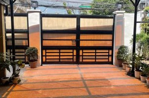 3 Bedroom House for rent in Socorro, Metro Manila near LRT-2 Araneta Center-Cubao