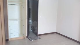 1 Bedroom Condo for sale in Urdaneta, Metro Manila near MRT-3 Ayala