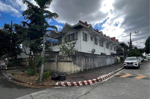 5 Bedroom House for sale in Phil-Am, Metro Manila near MRT-3 North Avenue