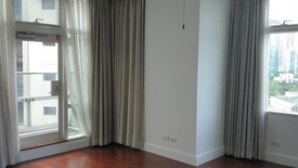 3 Bedroom Condo for sale in Urdaneta, Metro Manila near MRT-3 Buendia